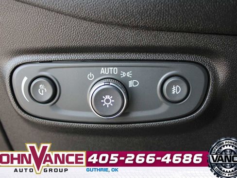 Used 2020 Chevrolet Equinox LT w/ Driver Convenience Package image 31