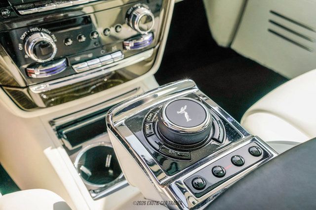 Used 2020 Rolls-Royce Phantom Sedan RWD image 20