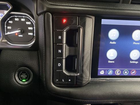 Used 2021 GMC Yukon XL Denali w/ Denali Premium Package image 25