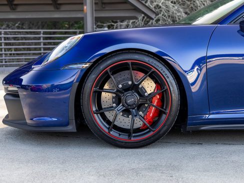 Used 2022 Porsche 911 GT3 image 13