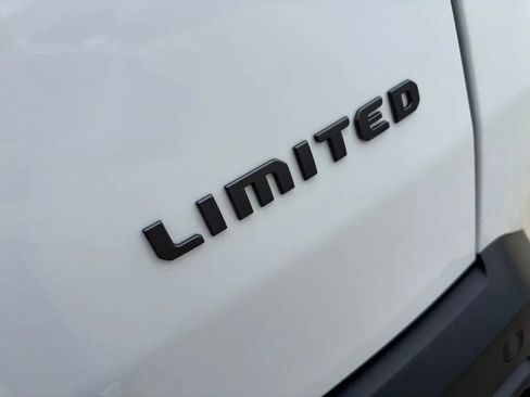 New 2026 Jeep Cherokee Limited image 10