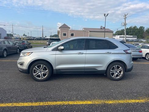 Used 2015 Ford Edge Titanium AWD/4WD image 2