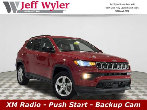 Used 2024 Jeep Compass Latitude image 1