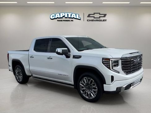 Used 2023 GMC Sierra 1500 Denali Ultimate AWD/4WD image 7