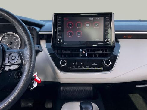 Used 2022 Toyota Corolla LE FWD image 7