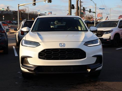 New 2026 Honda HR-V LX image 2