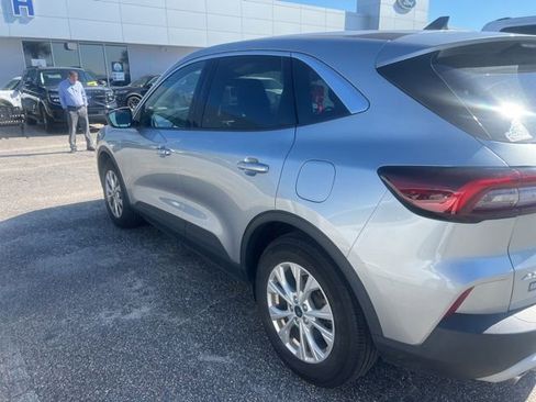 Used 2023 Ford Escape Active FWD image 5