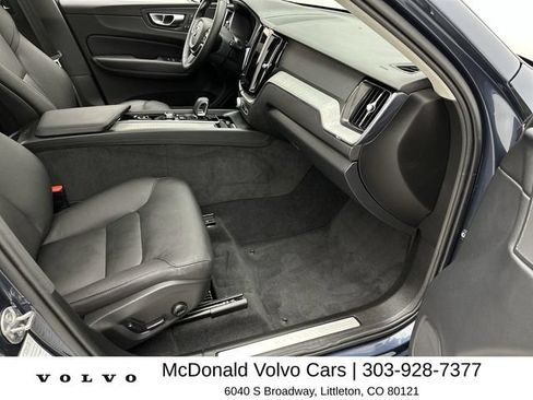 Certified 2025 Volvo XC60 B5 Plus AWD/4WD image 25