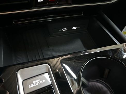 New 2026 Volkswagen Atlas Peak Edition AWD/4WD image 23