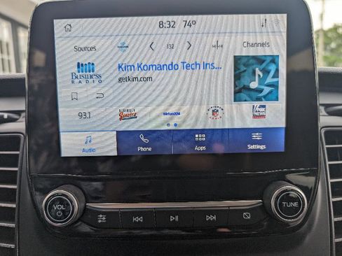 Used 2021 Ford Transit 350 XLT image 18