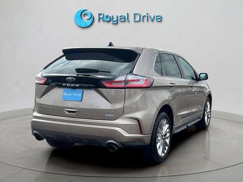 Used 2021 Ford Edge Titanium w/ Equipment Group 301A AWD/4WD image 6