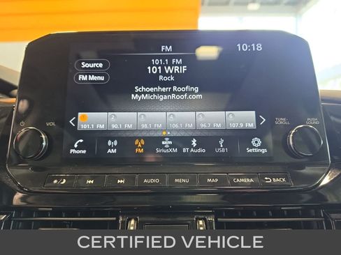 Used 2022 Nissan Pathfinder SL AWD/4WD image 29