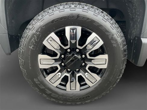 New 2026 GMC Sierra 2500 Denali w/ Denali Reserve Package image 8