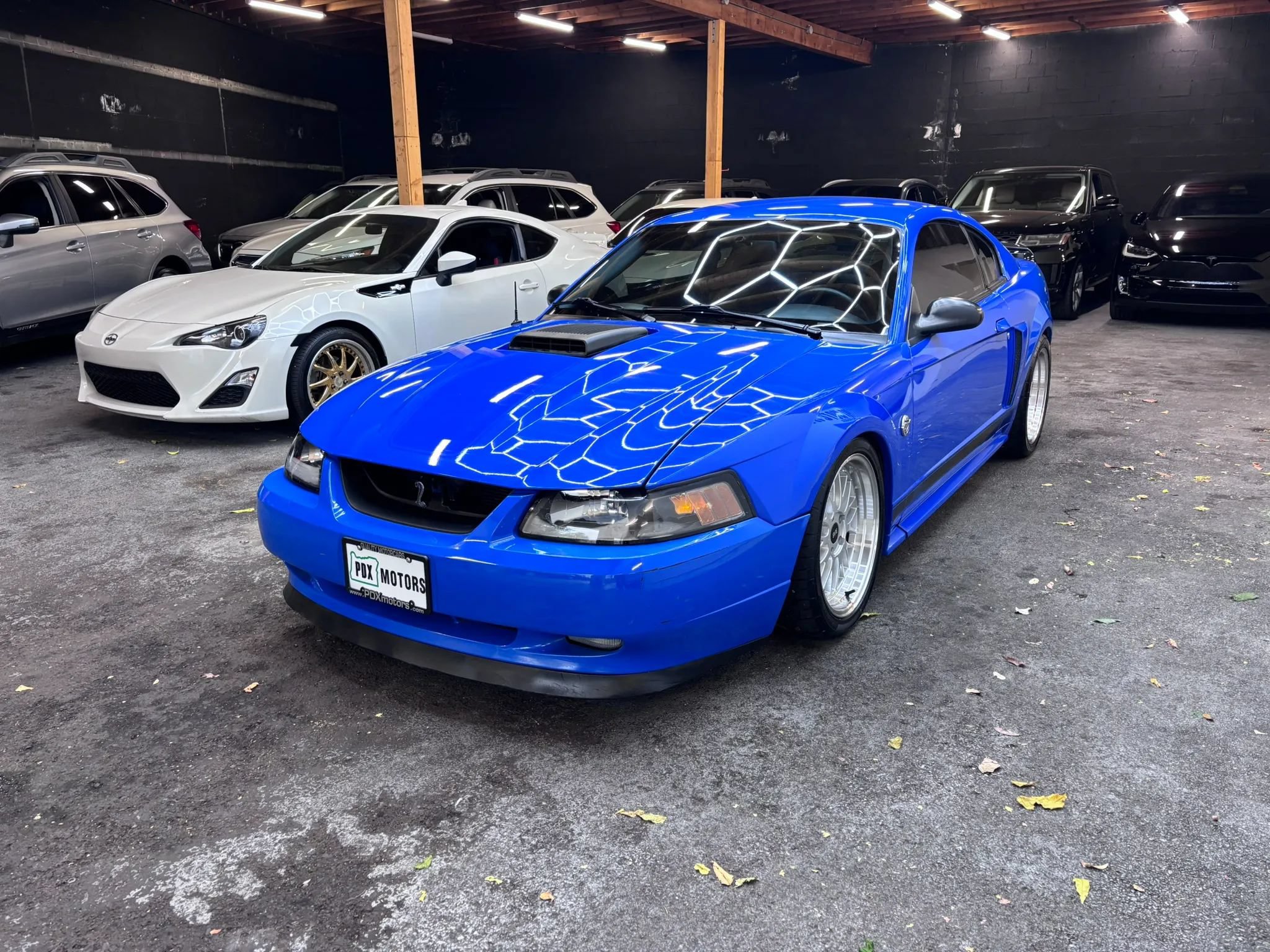 Used 2004 Ford Mustang Mach 1 RWD image 3