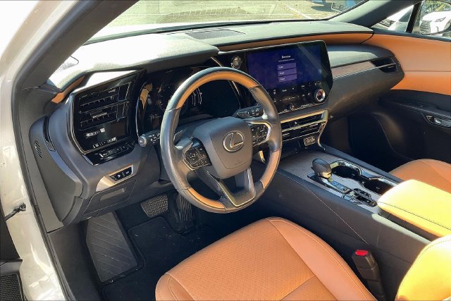 Used 2024 Lexus RX 350 Premium w/ Accessory Package (Z1) AWD/4WD image 2