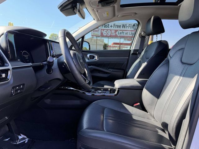 Used 2023 Kia Sorento SX AWD/4WD image 8