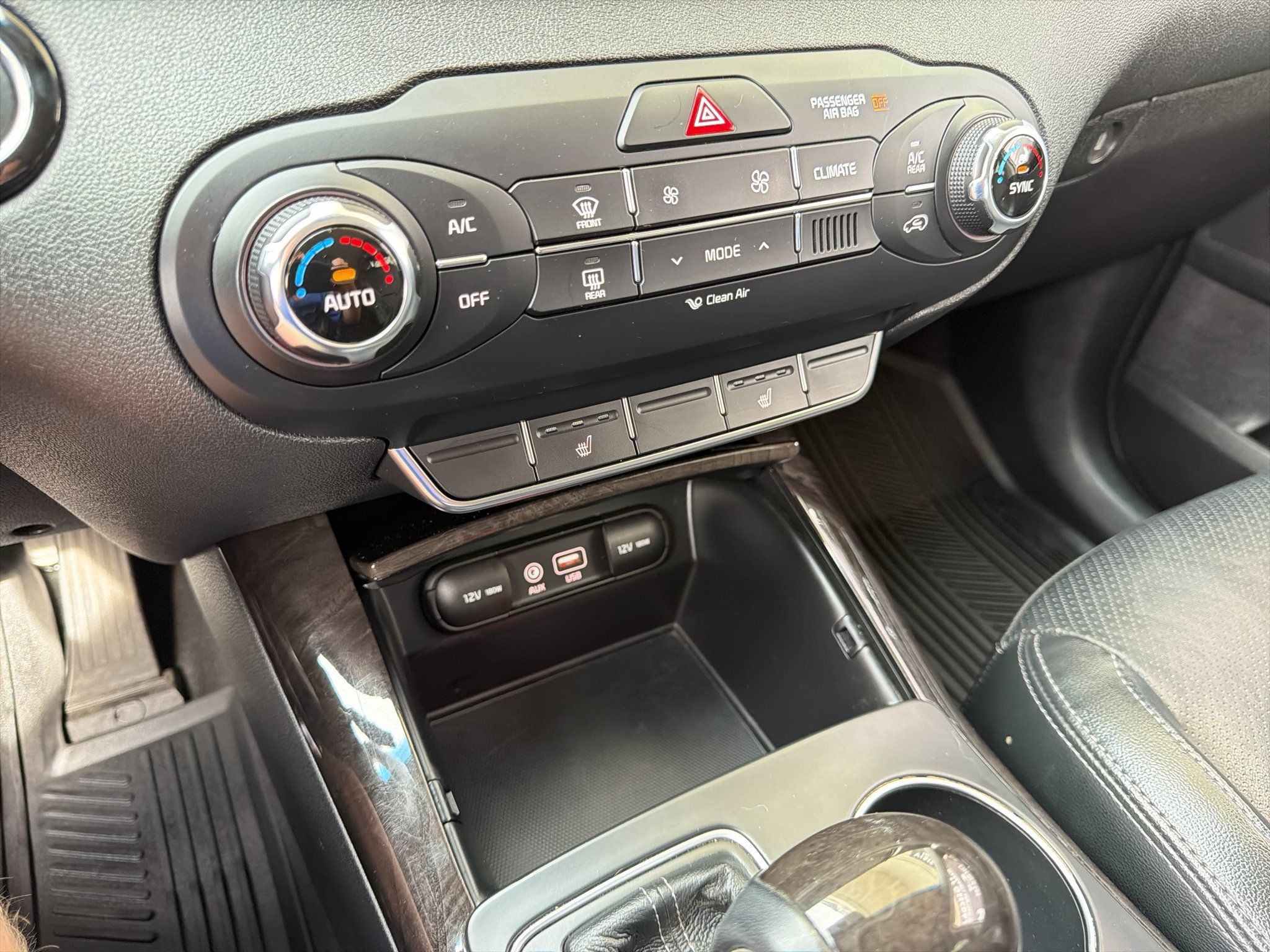 Used 2018 Kia Sorento EX AWD/4WD image 21