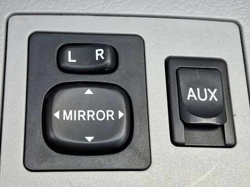 Used 2011 Toyota RAV4 Limited image 24