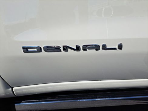 New 2026 GMC Sierra 1500 Denali w/ Technology Package image 16