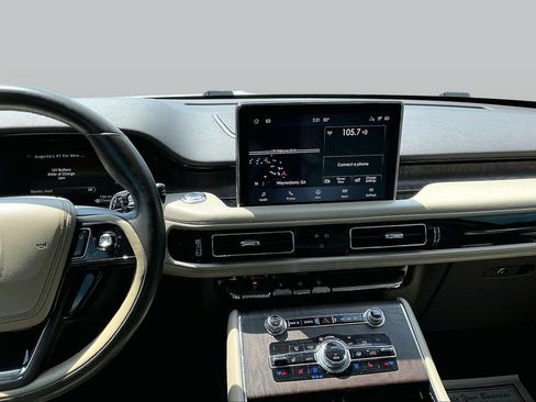 Used 2020 Lincoln Aviator Grand Touring w/ Equipment Group 302A AWD/4WD image 6