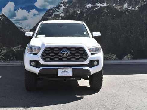 Used 2022 Toyota Tacoma TRD Off-Road image 5