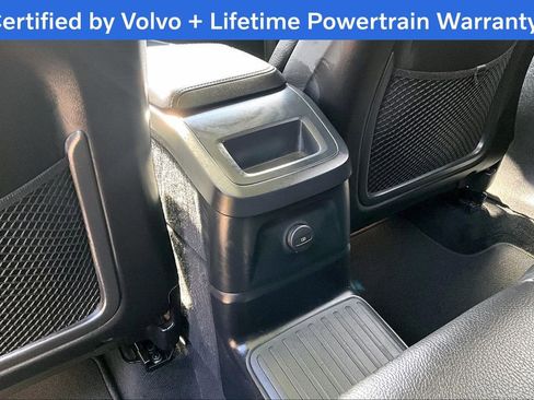 Certified 2023 Volvo XC60 T8 Plus AWD/4WD image 31