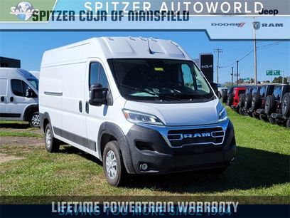 New 2025 RAM ProMaster 2500 w/ Quick Order Package 22G SLT
