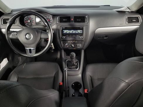 Used 2014 Volkswagen Jetta SE FWD image 23