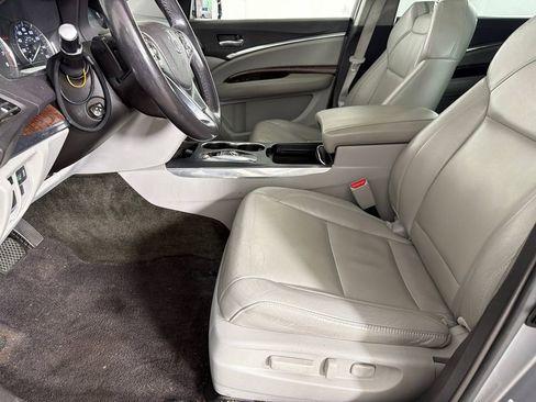 Used 2017 Acura MDX FWD image 10