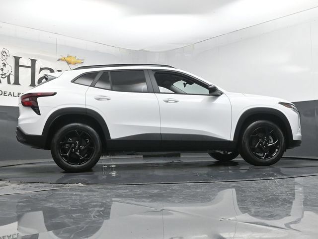 New 2026 Chevrolet Trax LT w/ Driver Confidence Package FWD image 31