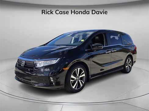 Used 2023 Honda Odyssey Touring image 9