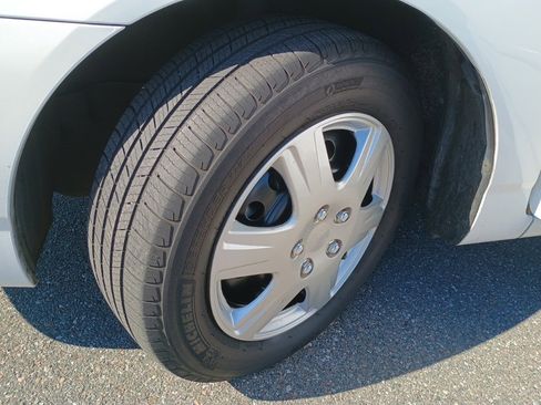 Used 2006 Toyota Corolla CE image 9