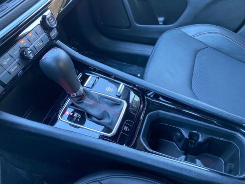 Used 2025 Jeep Compass Trailhawk image 40