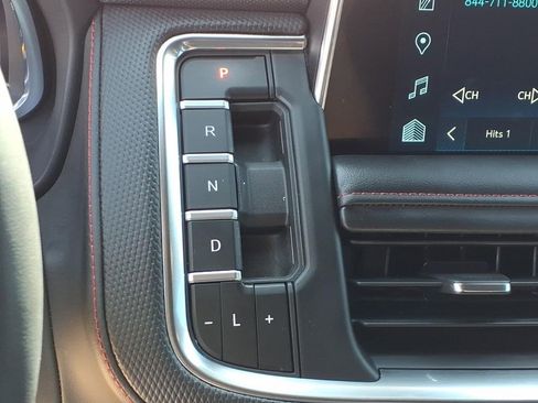 Certified 2024 Chevrolet Suburban RST w/ Luxury Package image 19