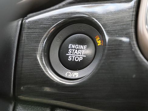 Used 2017 Jeep Grand Cherokee Limited 75th Anniversary image 28