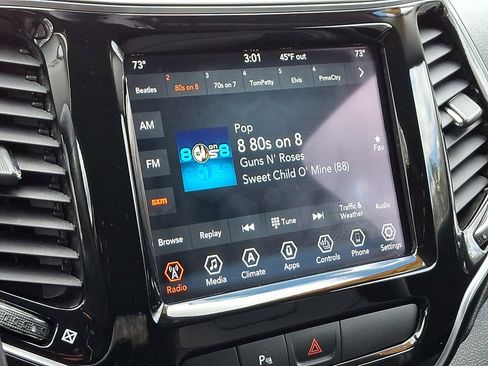 Certified 2020 Jeep Cherokee Limited image 17