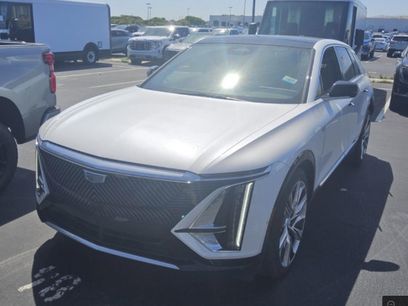 Used 2025 Cadillac Lyriq Luxury w/ LPO, Floor Liner Package