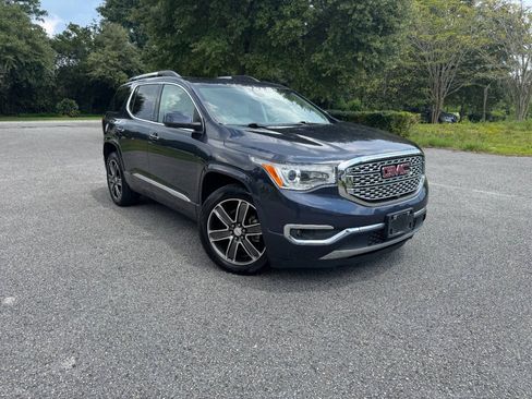 Used 2018 GMC Acadia Denali w/ Technology Package AWD/4WD image 37