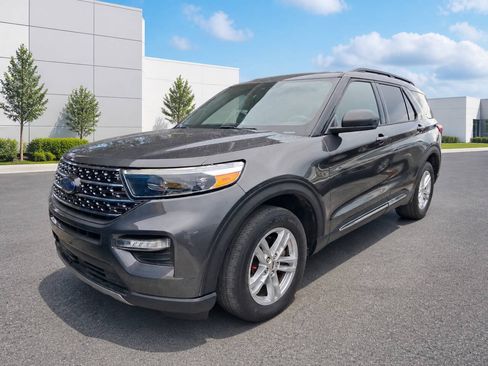 Used 2020 Ford Explorer XLT w/ Equipment Group 202A RWD image 1