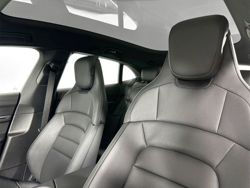 Certified 2025 Porsche Taycan 4S image 5