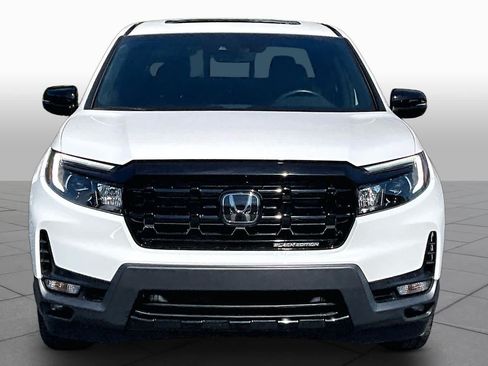 Used 2025 Honda Ridgeline Black Edition image 4