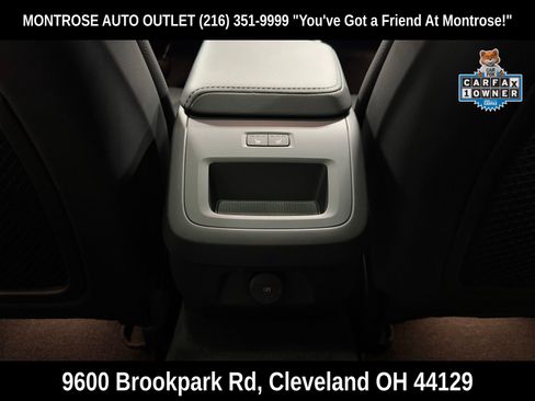 Certified 2025 Volvo V60 B5 Cross Country Plus image 37