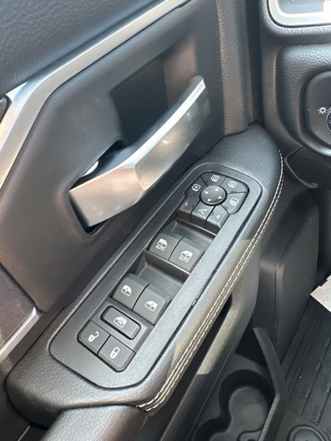 New 2026 RAM 3500 Big Horn AWD/4WD image 17