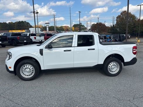 New 2025 Ford Maverick XL image 5