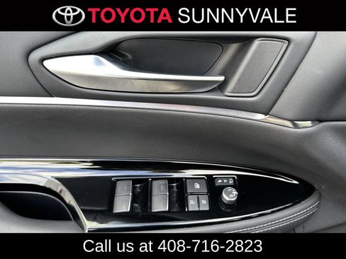 Certified 2022 Toyota Mirai w/ Advanced Technology Package RWD image 12