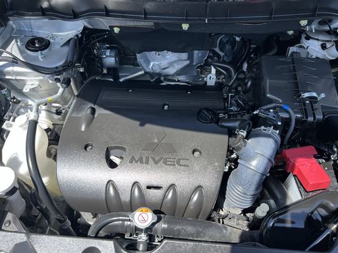 Used 2025 Mitsubishi Outlander Sport SE AWD/4WD image 35