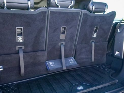 Used 2023 Land Rover Defender 130 S image 25