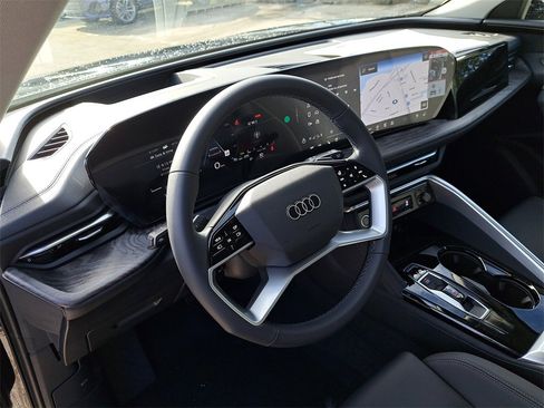 New 2025 Audi Q5 Premium Plus image 7