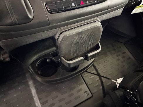 New 2026 RAM ProMaster 2500 w/ Premium Convenience Group FWD image 15