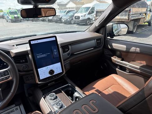 Used 2024 Ford Expedition Max King Ranch AWD/4WD image 13